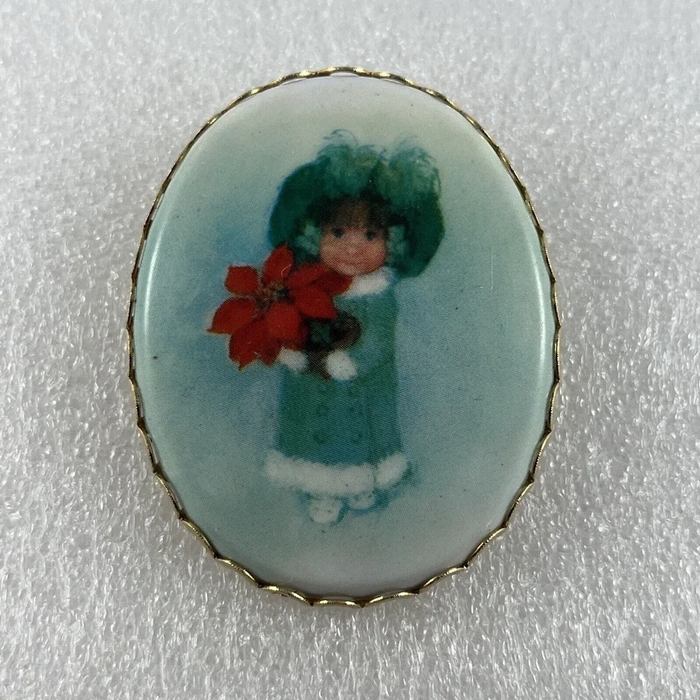 Hallmark Mini Gallery Rare Vintage Charmer Cameo‎ Christmas Is Sharing Pin
